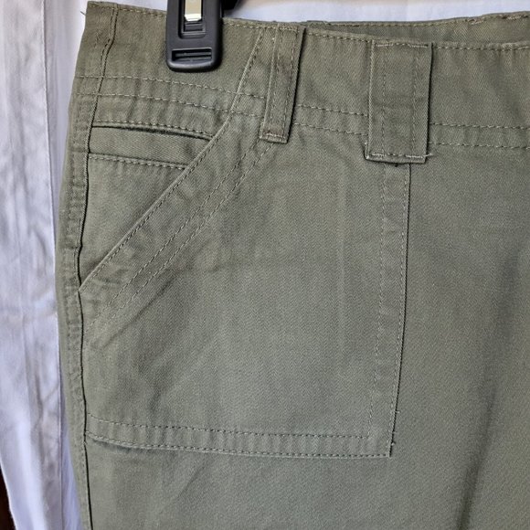 NEW Christopher & Banks Capri Jeans 12P (302) - Picture 5 of 9